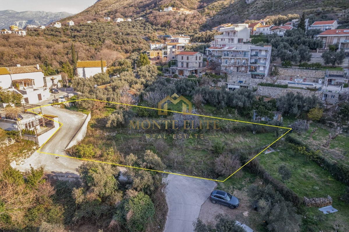 Urbanizovana parcela sa pogledom na more – Rijeka Reževići, Budva